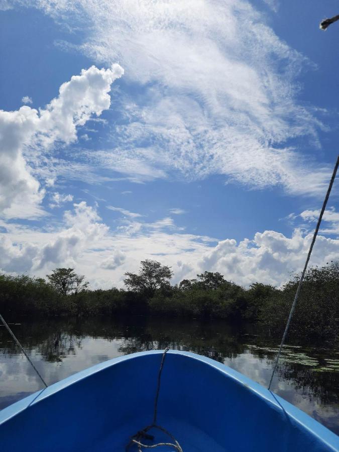 Hotel Colibri Peten Flores Esterno foto